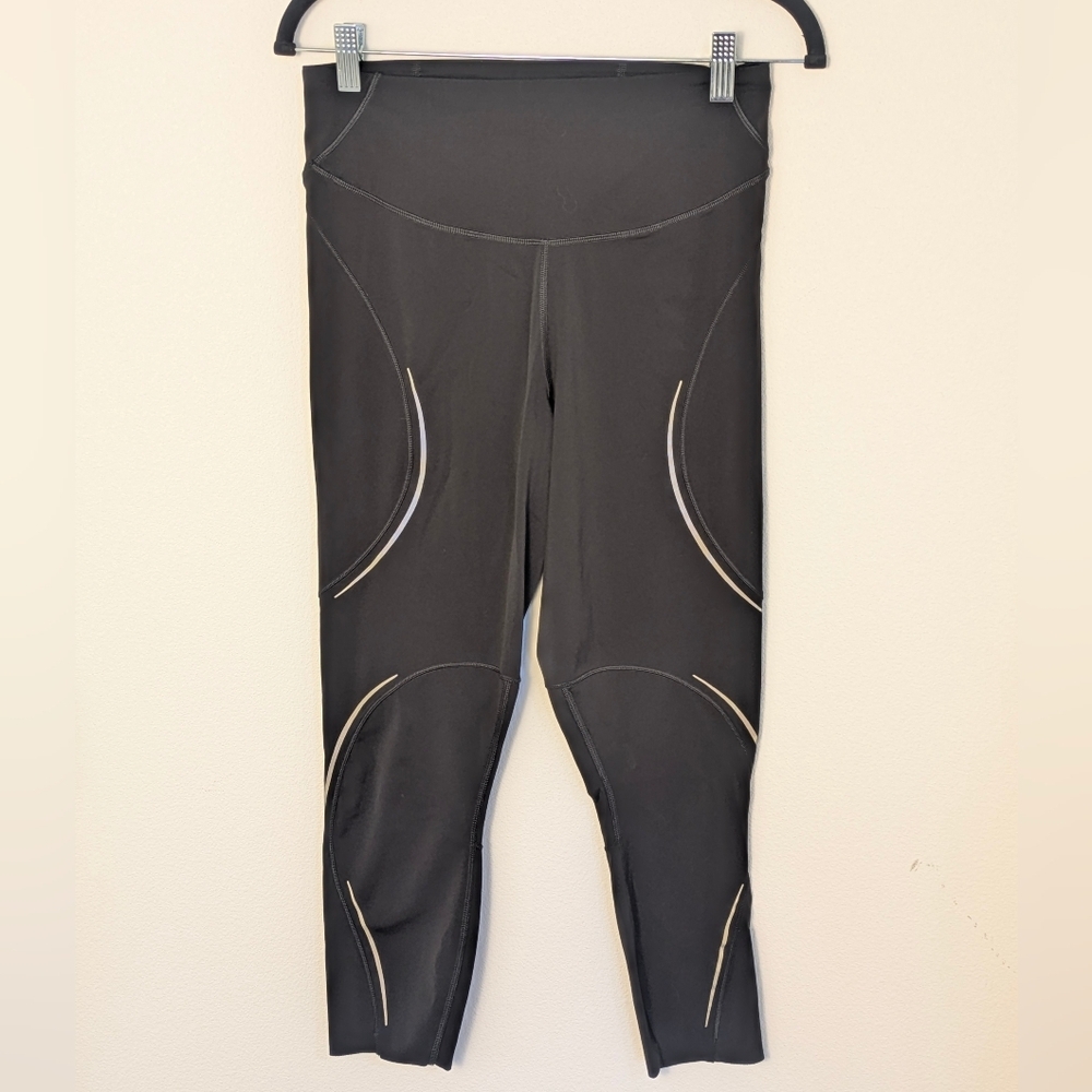 Lululemon Base Pace High Rise Tight 23" Reflective Black Size 8 Nulux Run EUC - Picture 1 of 12